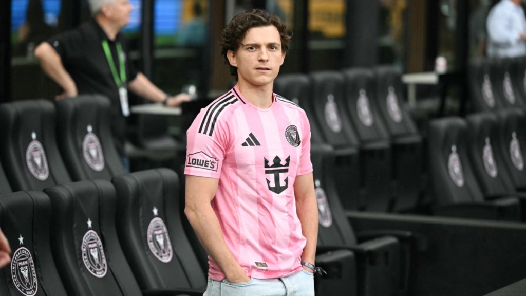 Tom Holland Reveals Why He Repeatedly Turned Down Hosting SNL