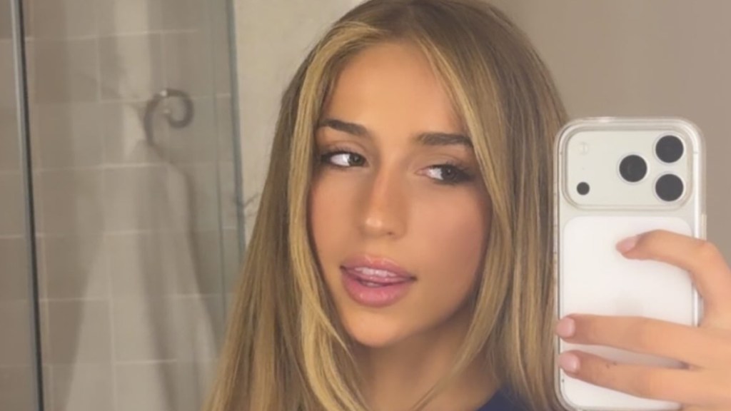 Tate McRae's Teeny Tiny Top Puts Her Toned Abs Front & Center