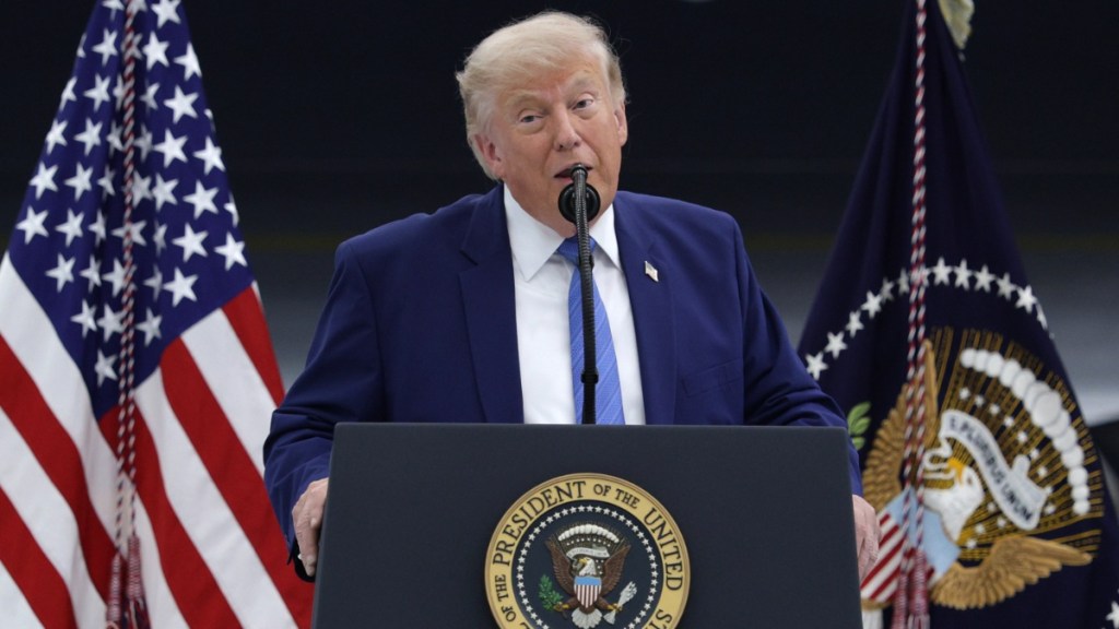 Donald Trump Uses Father’s Day Post to Praise the Economy