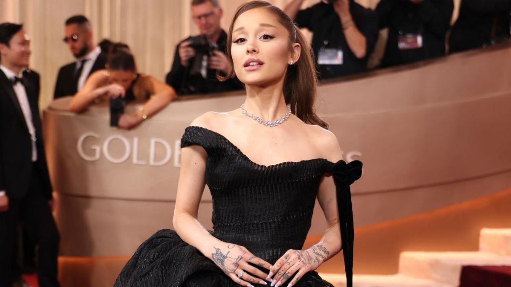 Ariana Grande Lets Her Ridiculously Bold Fringe Dress Do Most of the Talking