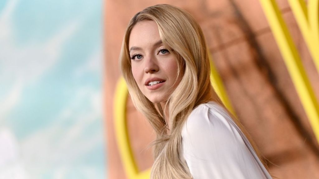 Sydney Sweeney Turns Heads in a Plunging Dress Few Would Dare to Wear