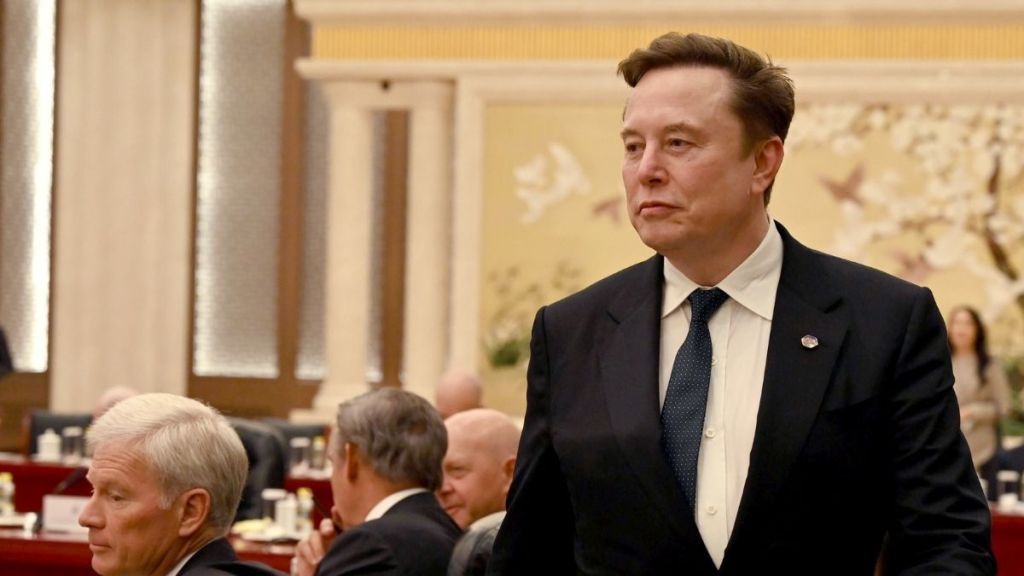 Elon Musk Officially First Trillionaire Following SpaceX Public Offering