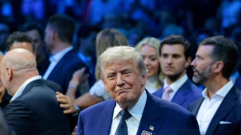 Donald Trump Seemingly Shows ‘Half-Smile’ After Michelle Obama Slur