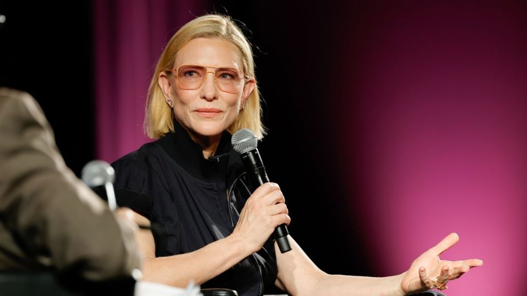 Marvel Star Cate Blanchett To Teach at Oxford University