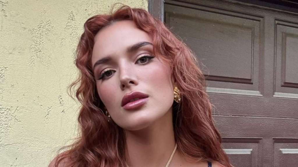 Bella Thorne's Slit Dress Is All About What Happens When She Walks