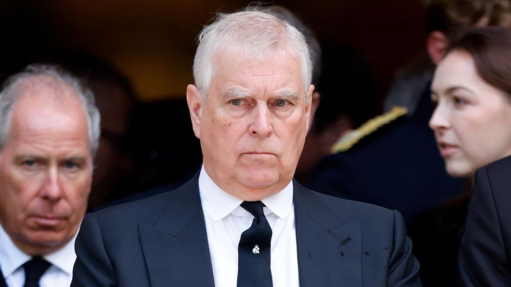 New Allegations About Ex-Prince Andrew’s Conduct on Flight— Source