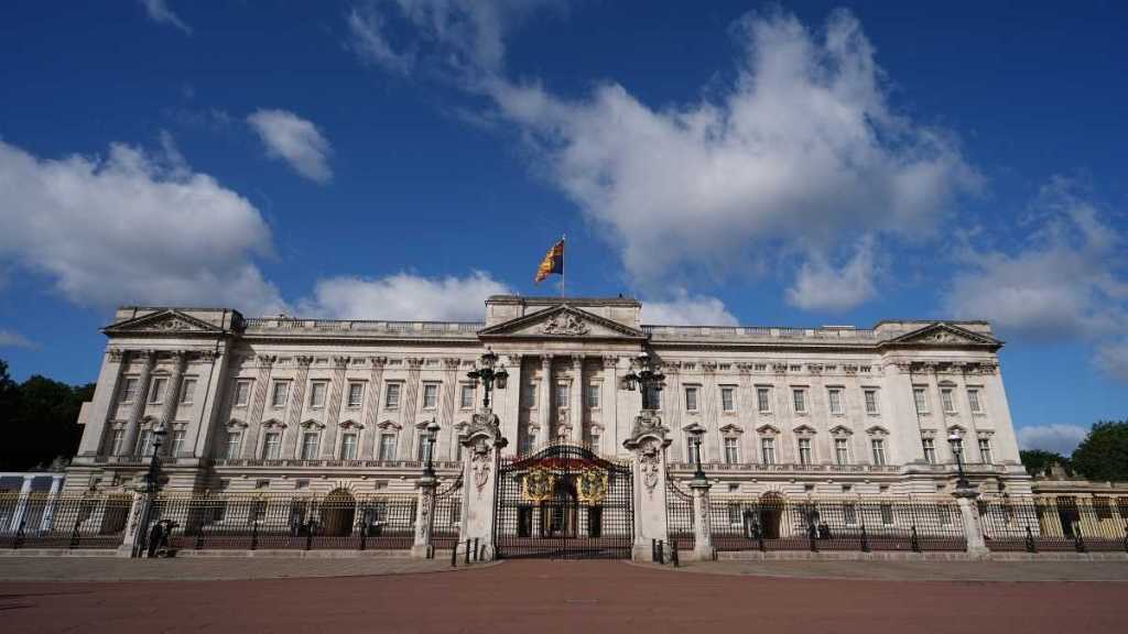 Find Out What Forced Buckingham Palace to Shut Down Iconic Ceremony