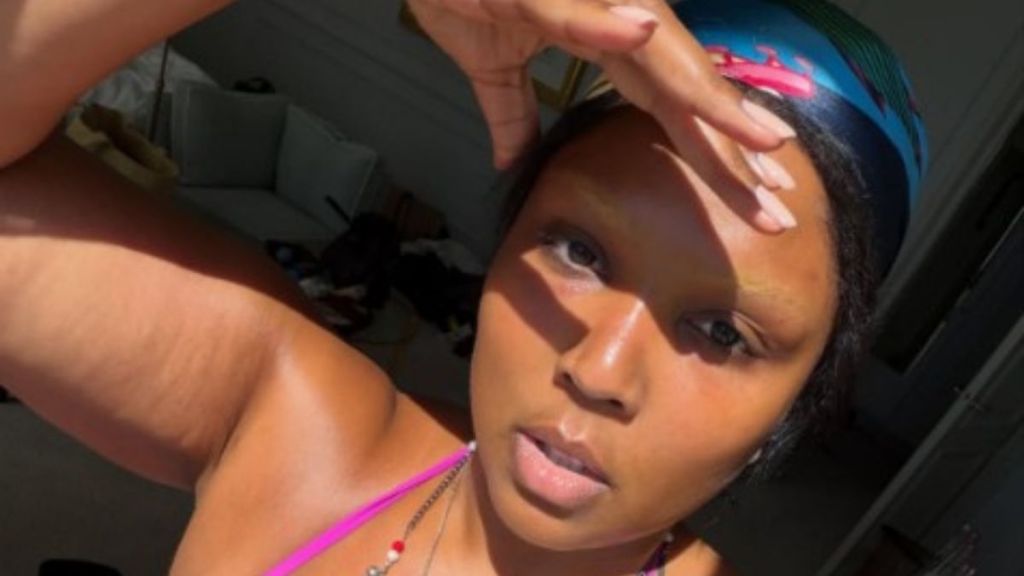 Lizzo’s New Release Gets Rough Start on Charts