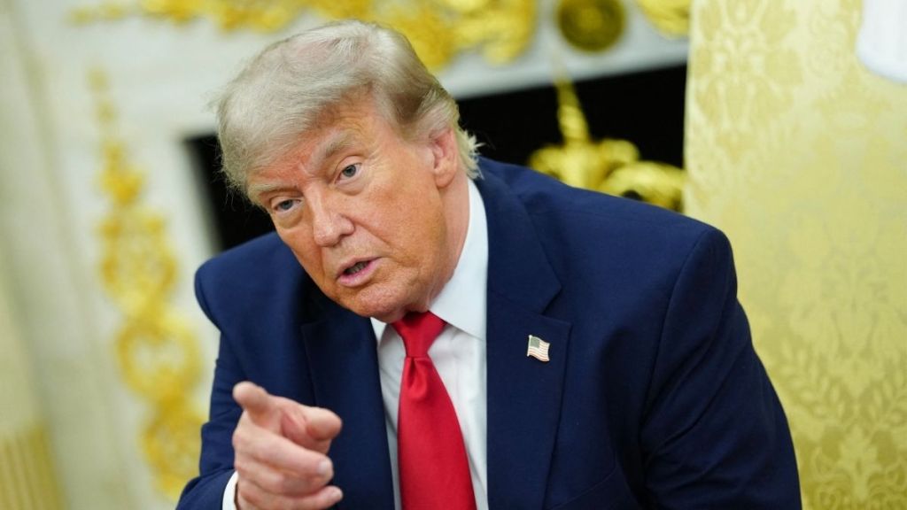 Donald Trump's Meeting With This Actor in Oval Office Raises Eyebrows