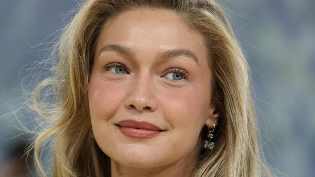 Gigi Hadid’s String Bikini Gets Even Bolder With One Head-Turning Pose