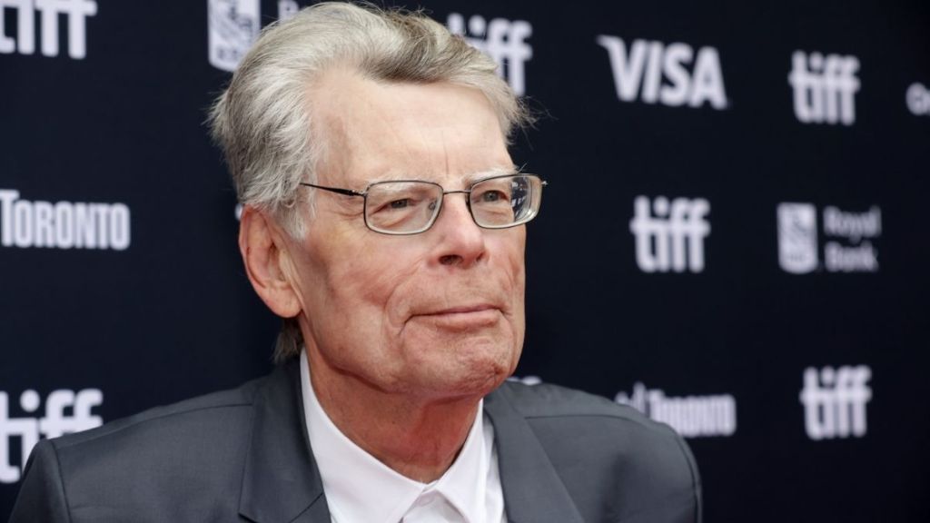Stephen King Slams Trump Over Reflecting Pool Vandalism Claim