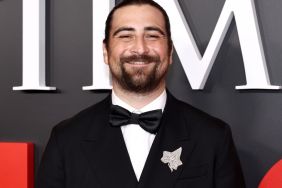 Noah Kahan Asks Concertgoers Not to Poop on the Venue Floor