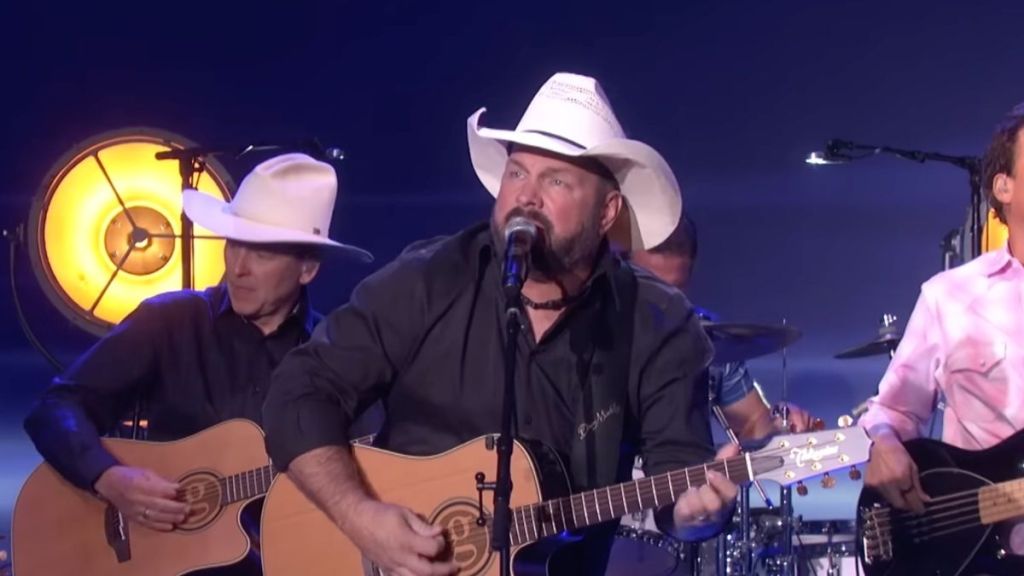 Garth Brooks Faces New Delay in Ongoing Sex Assault Lawsuit Battle