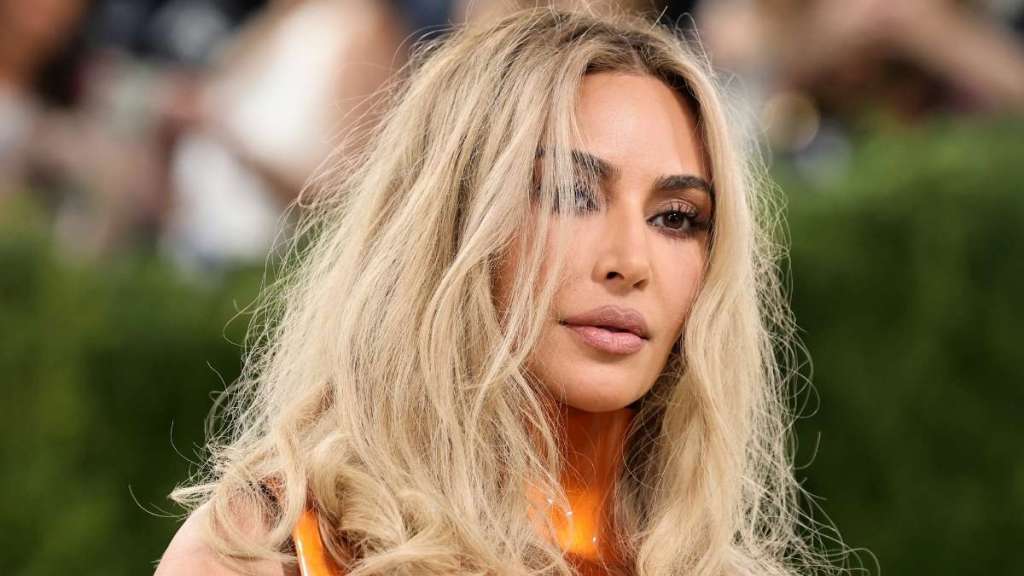 Kim Kardashian’s Barely-There Bikini Has Fans Completely Distracted