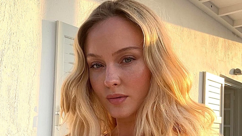 Zara Larsson Posing in Bikini Top & Micro Shorts Is Impossible to Ignore