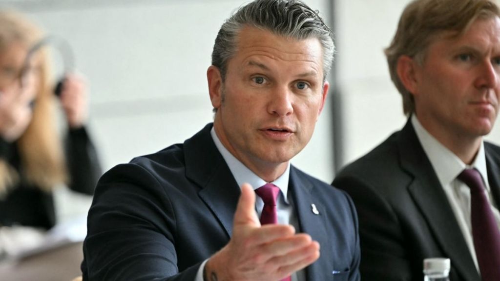 Top Republicans Meet Pete Hegseth After Donald Trump’s $350B Bill Push — Report