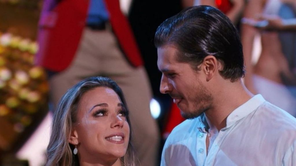 Jana Kramer Was 'Wrecked' & Almost 'Quit' DWTS Mid-Season After Clash
