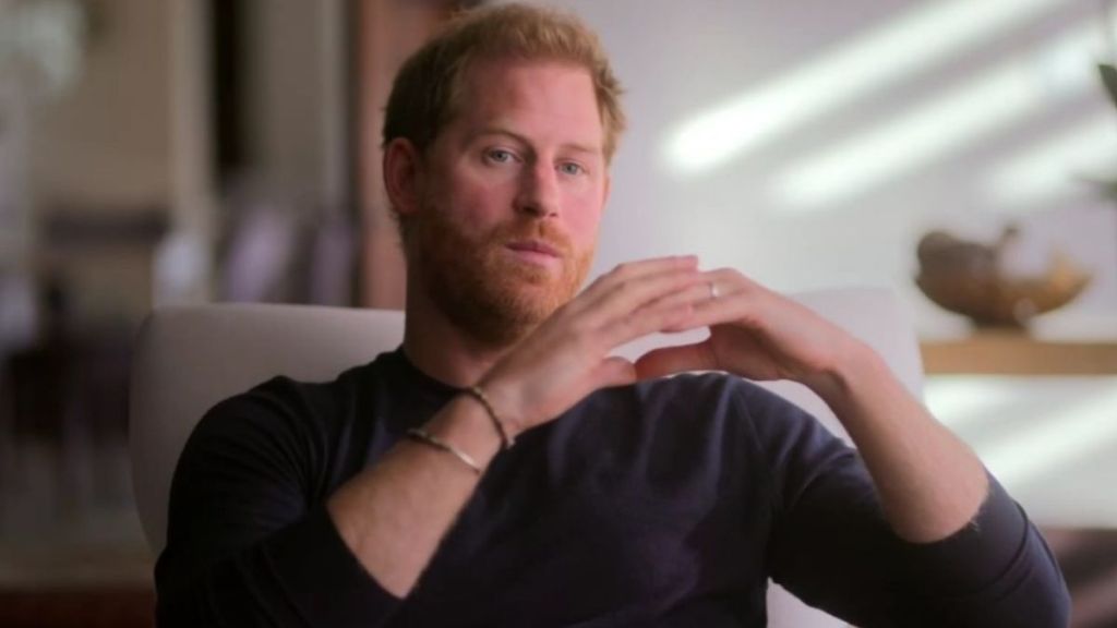 UK Social Media Ban for Under-16s Sparks Reactions, Including From Prince Harry