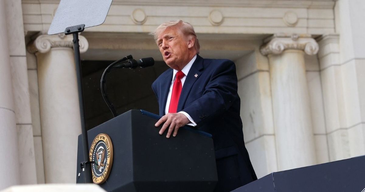 Donald Trump Critics Can Keep Flying ‘86-47’ Flag Near National Mall, Judge Rules