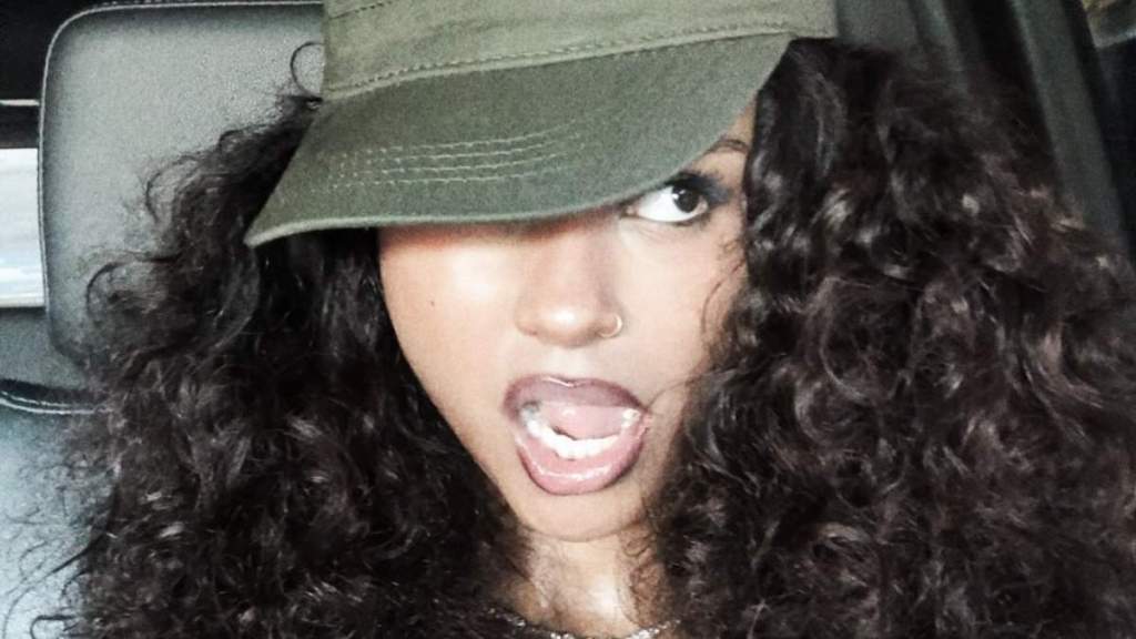 Tyla's Unbuttoned Jeans Go Super Low With Barely-There Bra