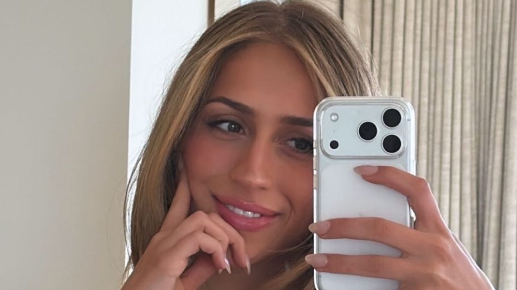 Tate McRae's Flashes Her Toned Body In Fully Sheer Skirt That Goes Very Low