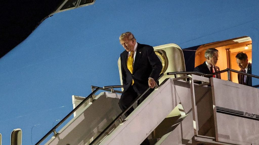 Donald Trump Air Force One White House