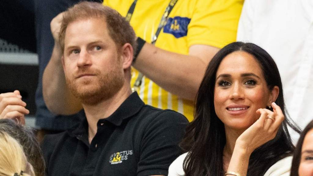 Experts Say Prince Harry & Meghan Markle’s Recent Pattern Flashes Warning Signs