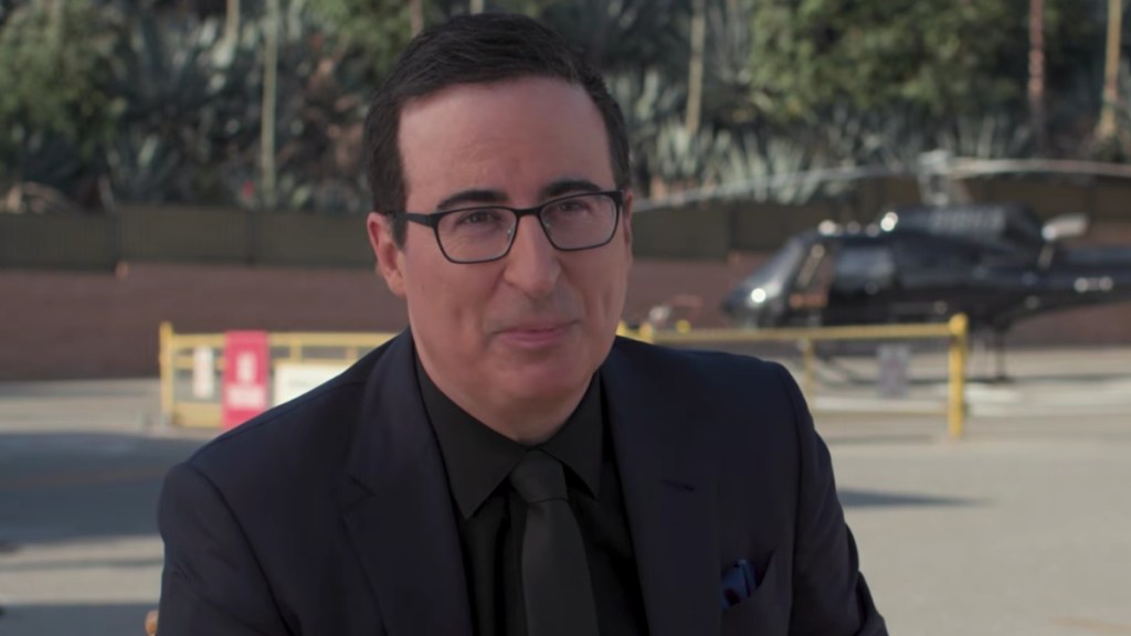 John Oliver’s Explosive General Hospital Role Has Costar & Fans Saying the Same Thing