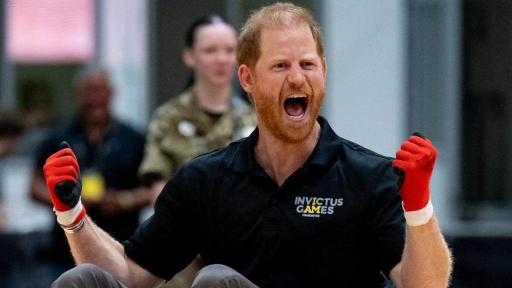 Prince Harry’s Latest Buckingham Palace Twist Is Dividing Royal Watchers — Source