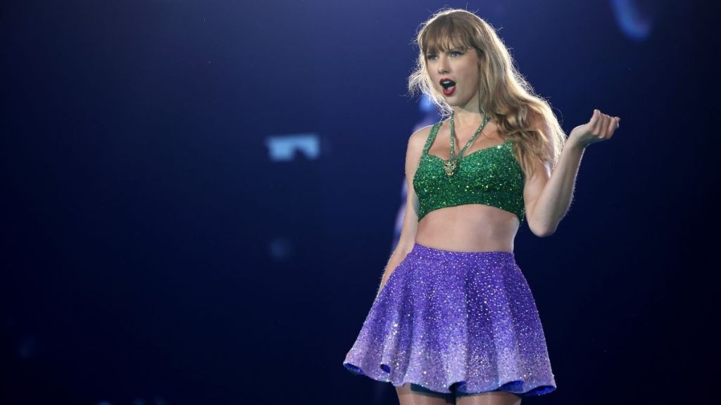 Why Fans Believe Taylor Swift Hand-Painted Her Wedding Invitation