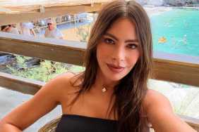 Sofia Vergara's Body-Hugging Dress Puts Her Curves Front & Center