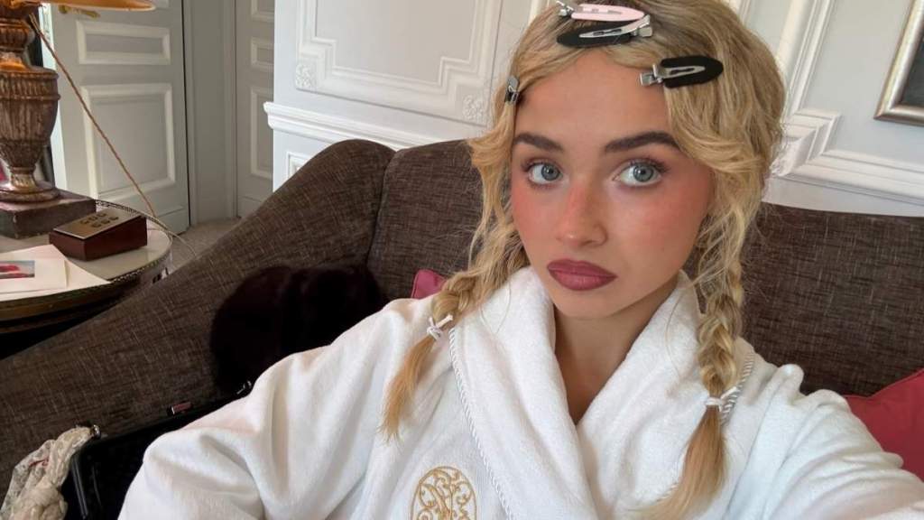 Sabrina Carpenter’s Plunging Lace Look Gets a Twist You Didn’t See Coming