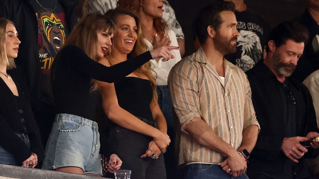 Taylor Swift Humiliated Blake Lively & Ryan Reynolds — Source