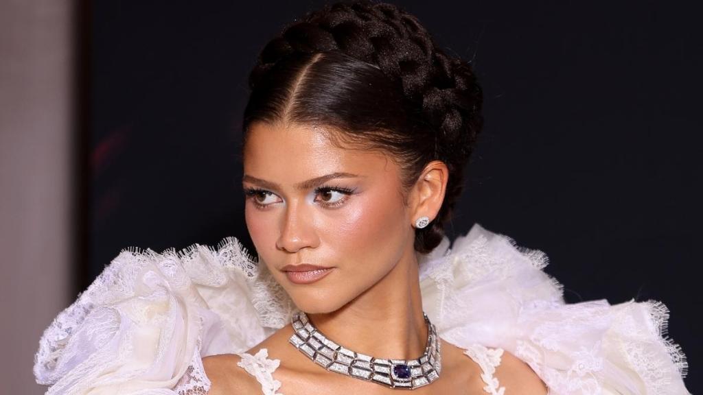 Zendaya Debuts Her Shortest, Curliest Hairstyle Yet in Stunning New Look