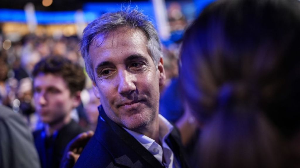 Michael Cohen Thinks Donald Trump Will Take Him Back — Source
