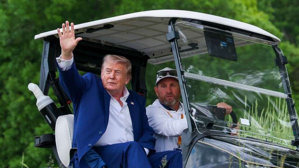 Trump National Golf Club Racks Up Extensive Food Safety Violations