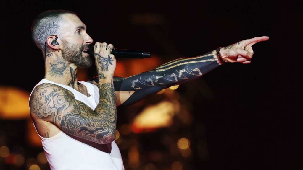 Maroon 5 Singer Adam Levine Almost Breaks Down at London Gig