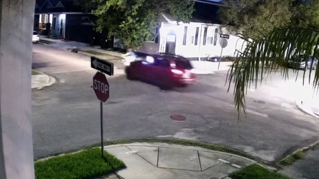 Driver Hits 12 Year Old Bicycle Run Doesn't Stop New Orleans Louisiana