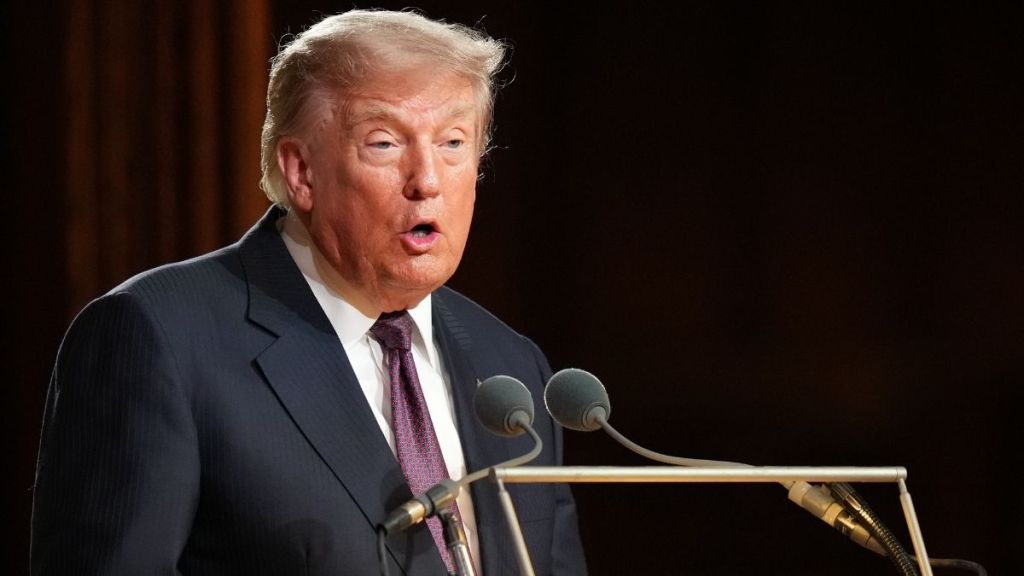 Donald Trump Appears to Struggle to Stay Awake at Lindsey Graham’s Funeral