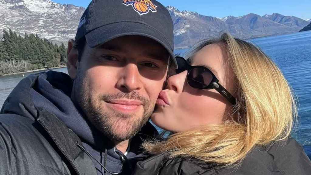 Sydney Sweeney & Scooter Braun Take Their Biggest ‘Trust Fall’ in New Adventurous Videos