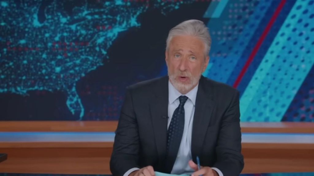 'Donald Trump Lookalike' Baffles Jon Stewart in World Cup Tarmac Clip