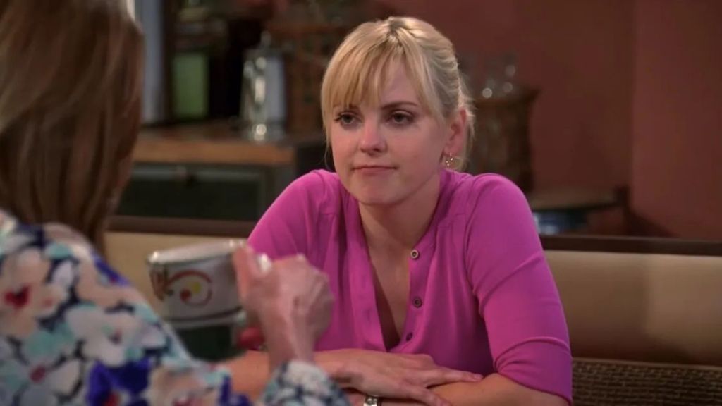2 Anna Faris & Andy Samberg Comedies Have Taken Over Streaming on Peacock