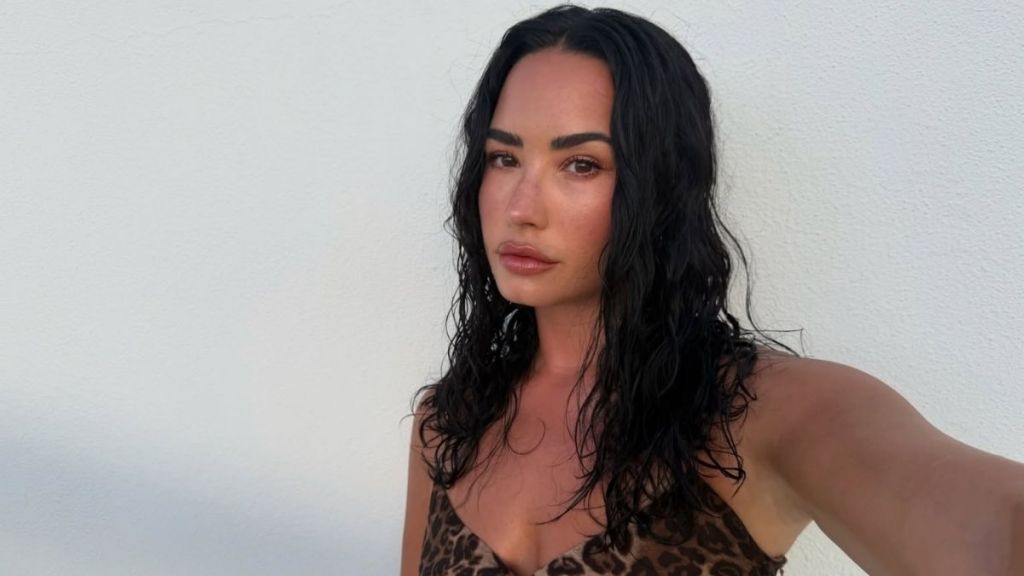 Demi Lovato’s Red-Hot Skimpy String Bikini Puts Her Curves Front & Center