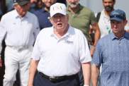 Donald Trump’s Short Sleeves Exposed Bruising Not Usually Seen in Public
