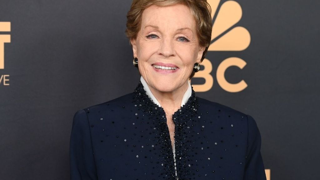 Julie Andrews on Princess Diaries 3: 'Too Late For Me To Do It'