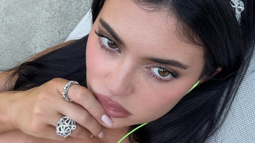 Kylie Jenner Puts a Possible Timothée Chalamet Future Plan on Ice — Insider