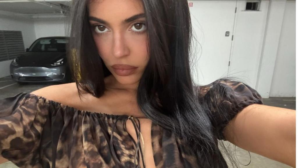 Kylie Jenner's Daring Wedding Guest Dress Has Large Cutouts & a Sky-High Slit