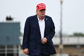 Donald Trump's Sharp 2-Word Reaction to CNN's Female Reporter Is Causing a Stir
