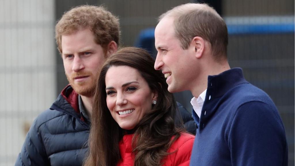 Prince William & Kate Middleton Are ‘Not Delighted’ After Prince Harry’s Move — Source