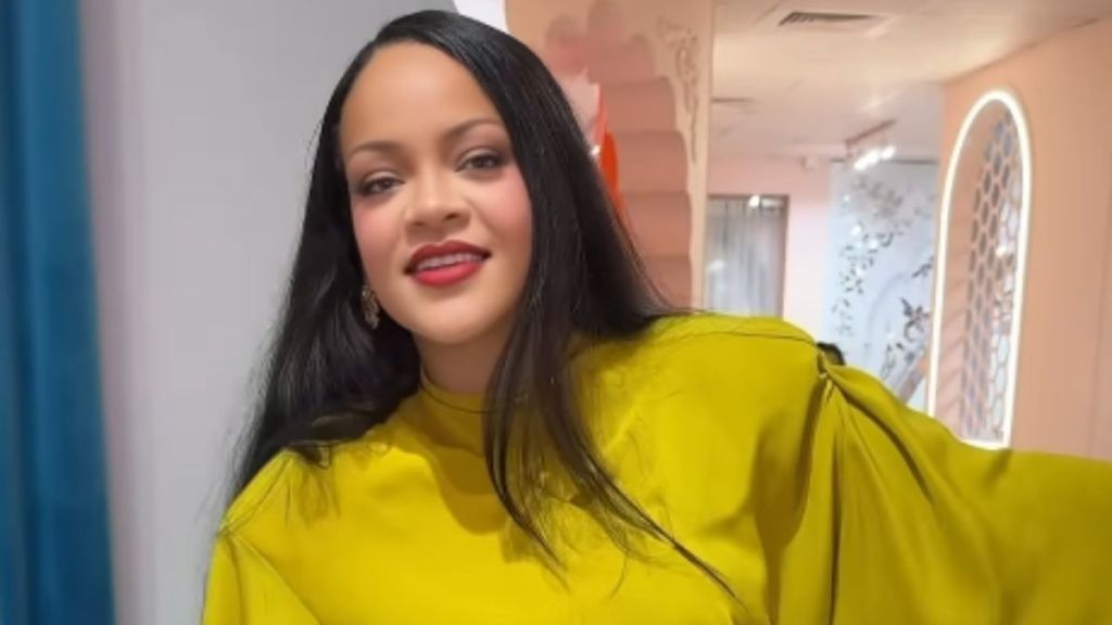 Rihanna Strips Down To Nothing but Fur in a Daring Elle Cover Shoot